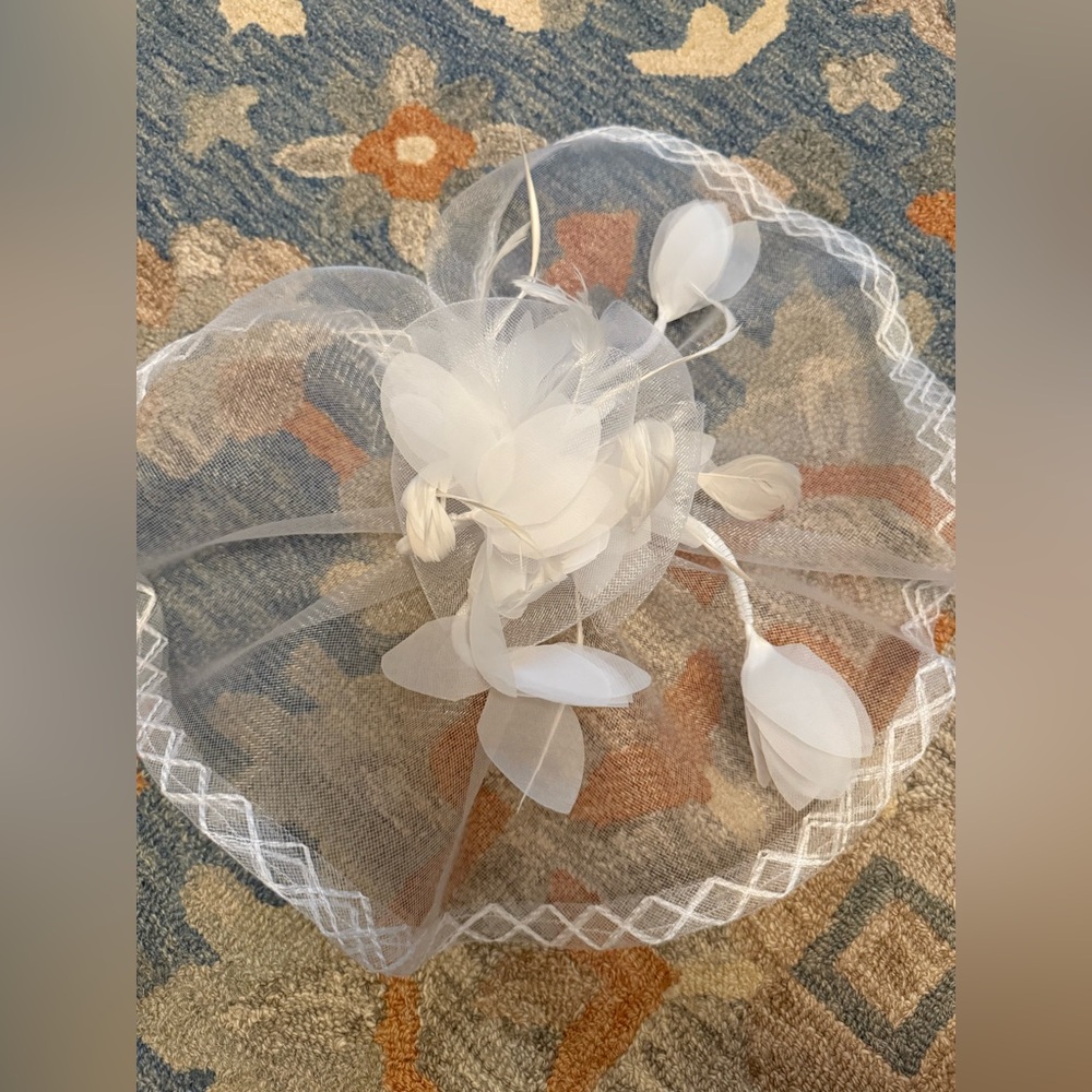White Floral Fascinator